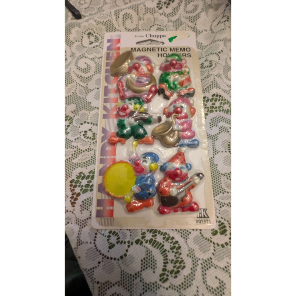 Vintage 1990s Mini Clown Magnets Colorful Novelty (6) NIP
